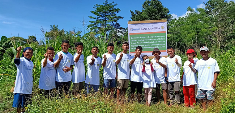 Bantuan Project Pengembangan Lahan Usaha Hortikultura Untuk Anak-Anak Berkebutuhan Khusus 