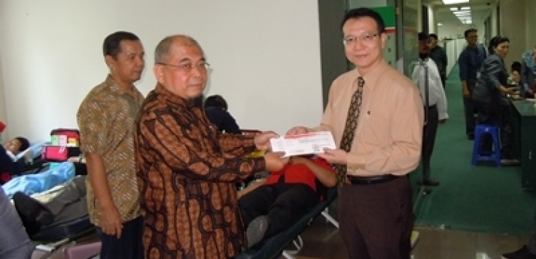 Donor Darah Bank Ganesha 2014